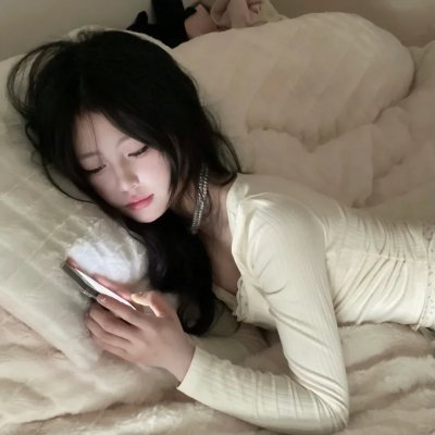 葛洛莉亚·贝尔